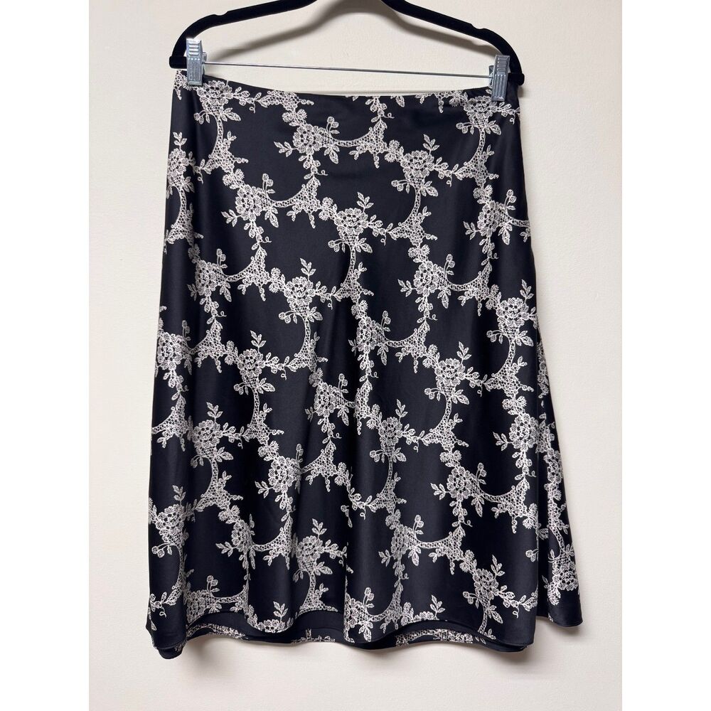 ANN TAYLOR FACTORY Silk Black/White Floral Print Lined A-Line Skirt, Sz L